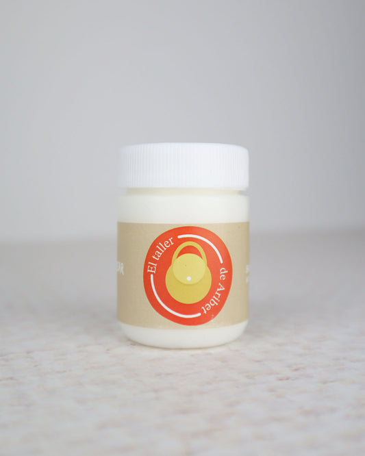 Crema humectante y limpiadora para piel
